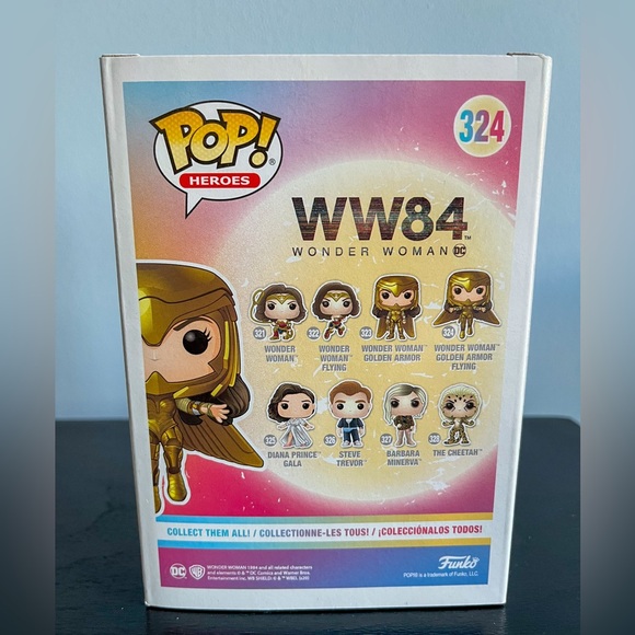Gal Gadot signed Funko Pop! #324 Wonder Woman with COA - Picture 3 of 8